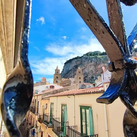 Tra I Tetti Del Borgo * Cefalù