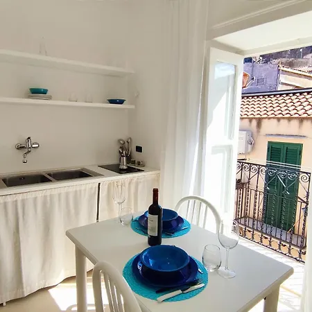 Tra I Tetti Del Borgo Appartement Cefalù