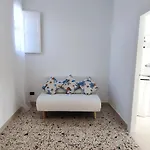 Tra I Tetti Del Borgo *