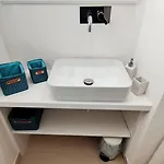 Tra I Tetti Del Borgo * Чефалу