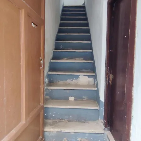 Tra I Tetti Del Borgo * Чефалу