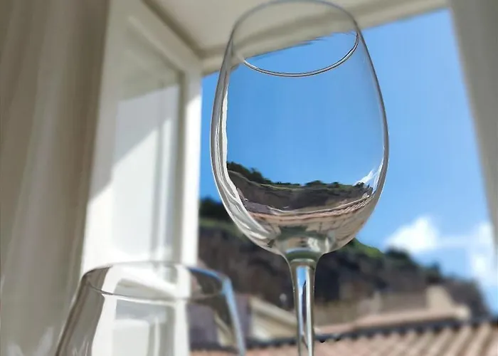 Tra I Tetti Del Borgo Апартаменты Чефалу